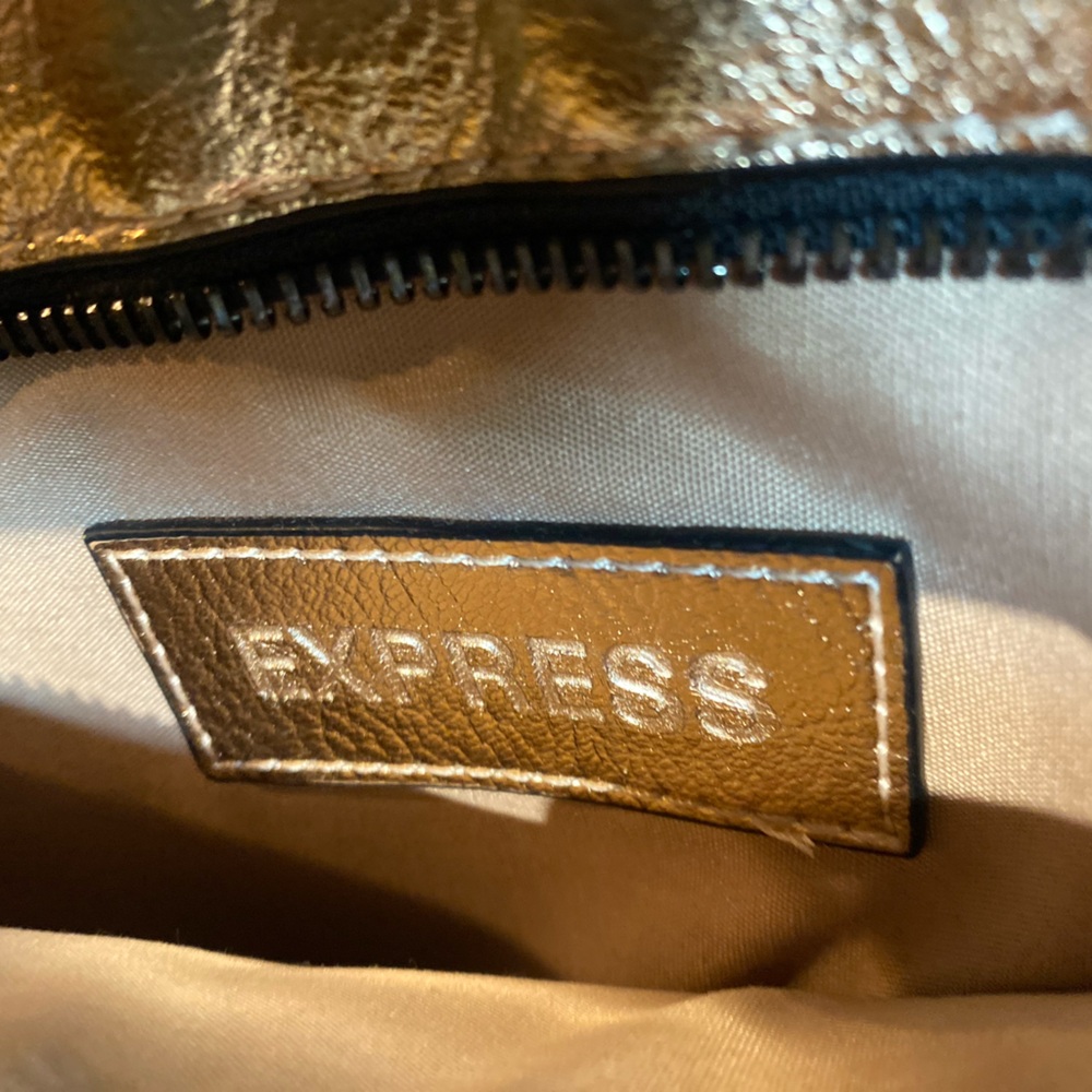 Express Wristlet Light Weight - image 3